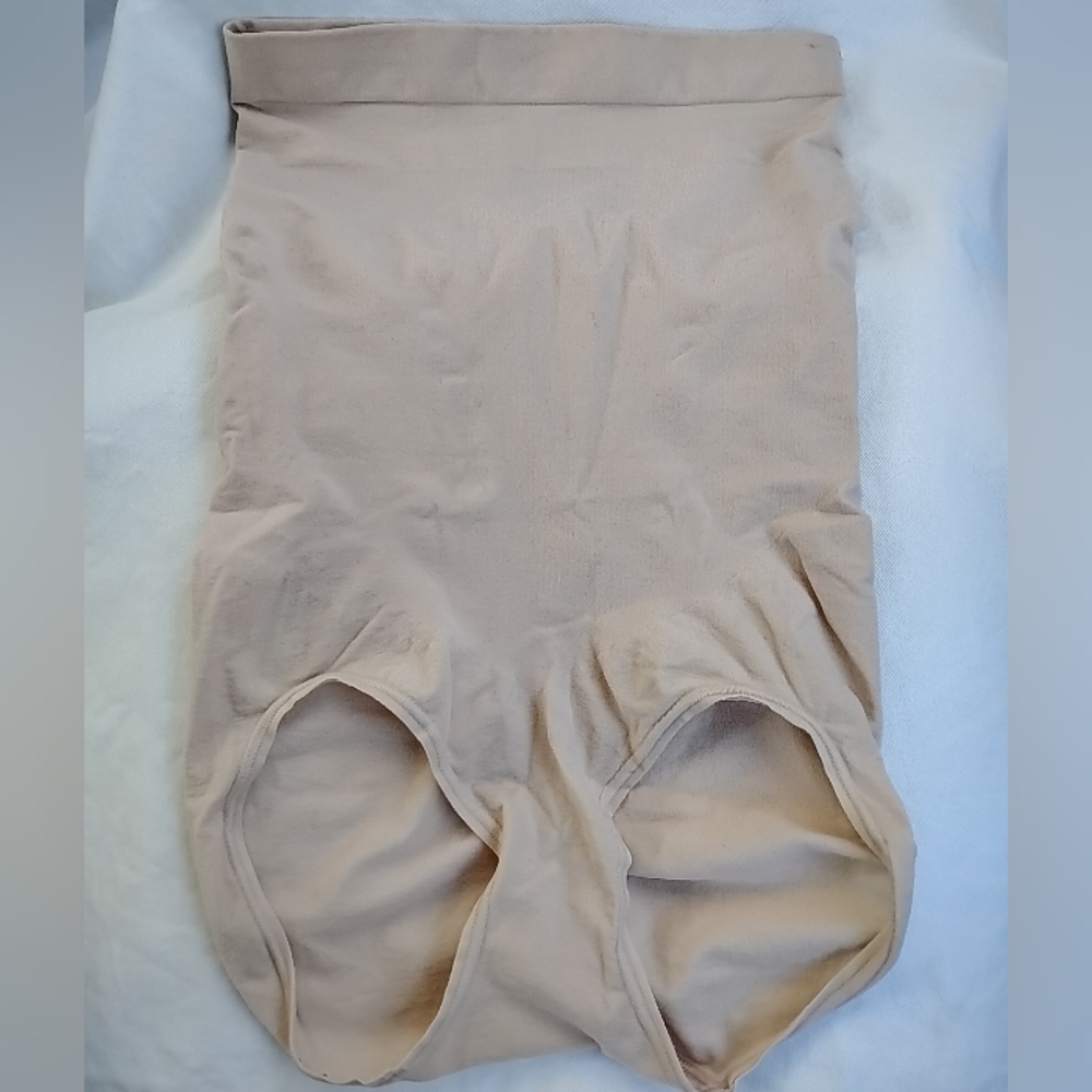 NEW Spanx Lot Of 3 Size S/P Soft Nude High Brief Slimmer Shapewear Panties